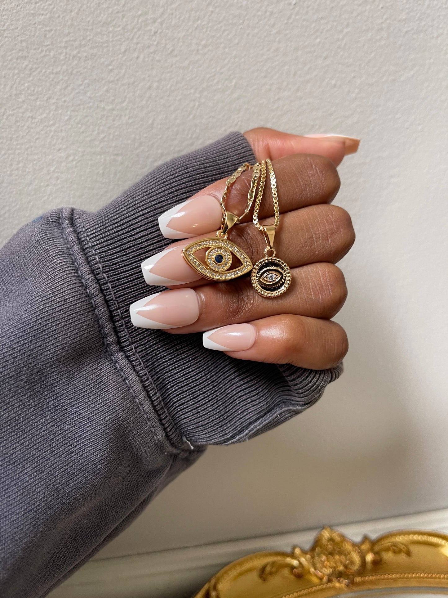 SMALL EVIL EYE PENDANT